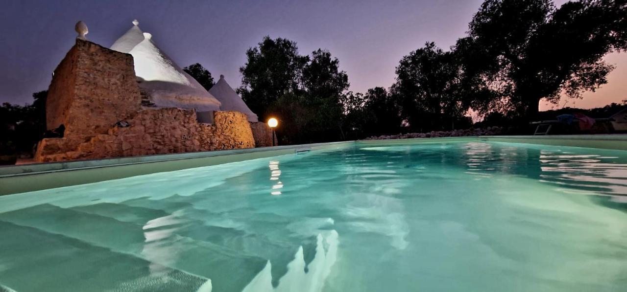 Trullo Tarantini Con Piscina Privata Apartment Latiano Exterior photo