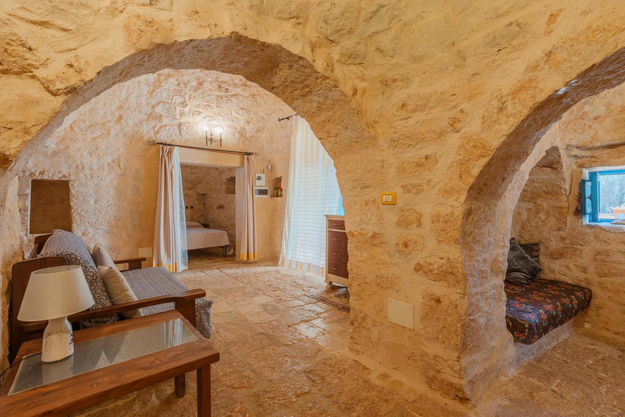 Trullo Tarantini Con Piscina Privata Apartment Latiano Exterior photo