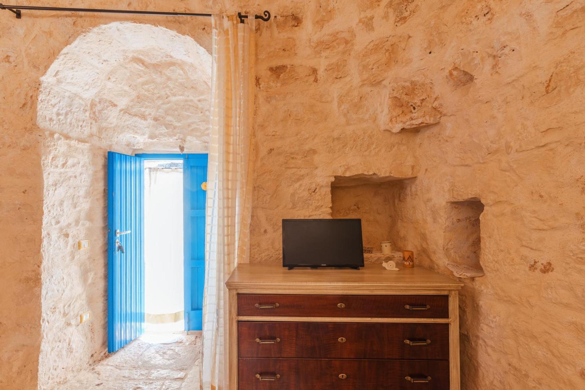 Trullo Tarantini Con Piscina Privata Apartment Latiano Exterior photo