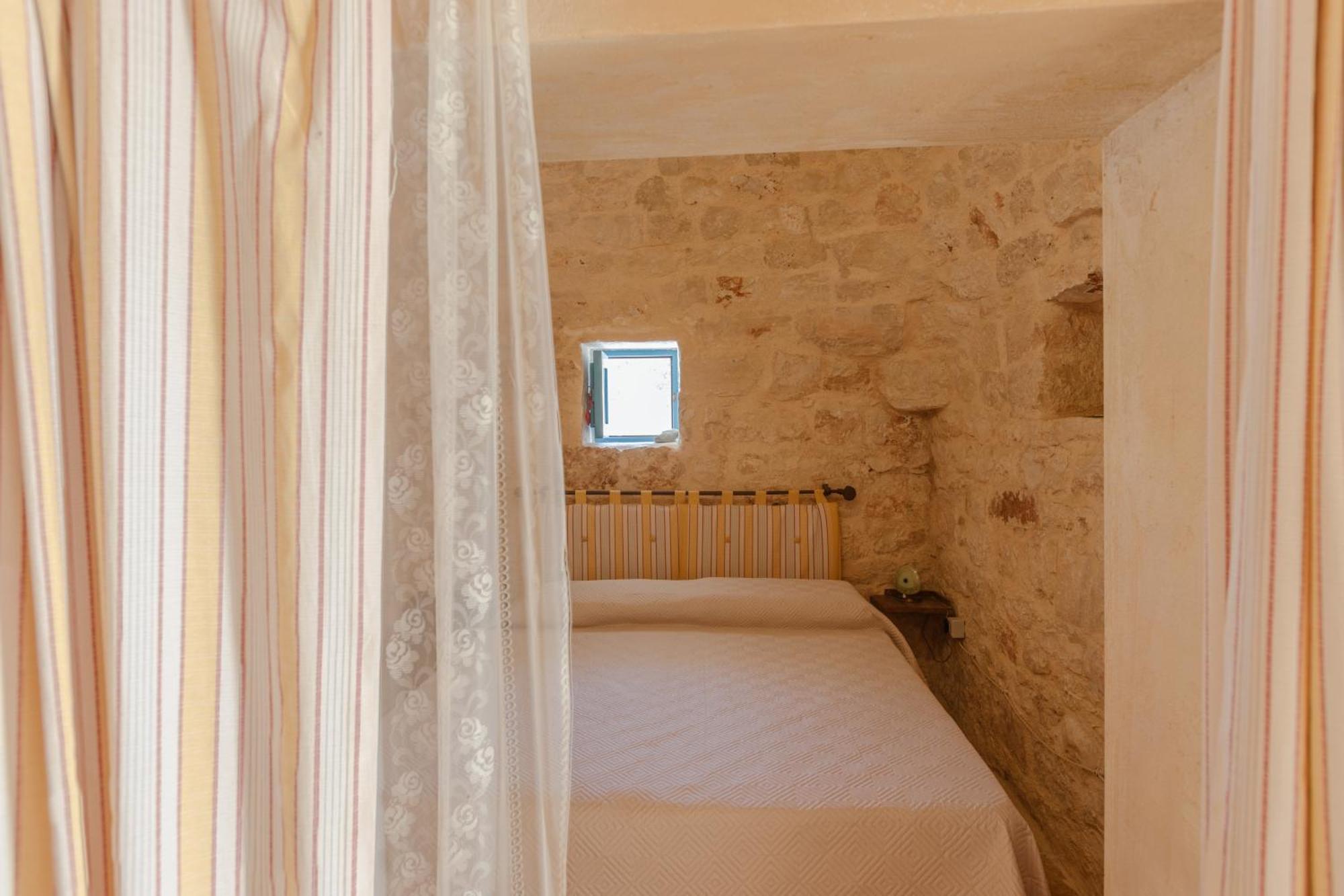 Trullo Tarantini Con Piscina Privata Apartment Latiano Exterior photo
