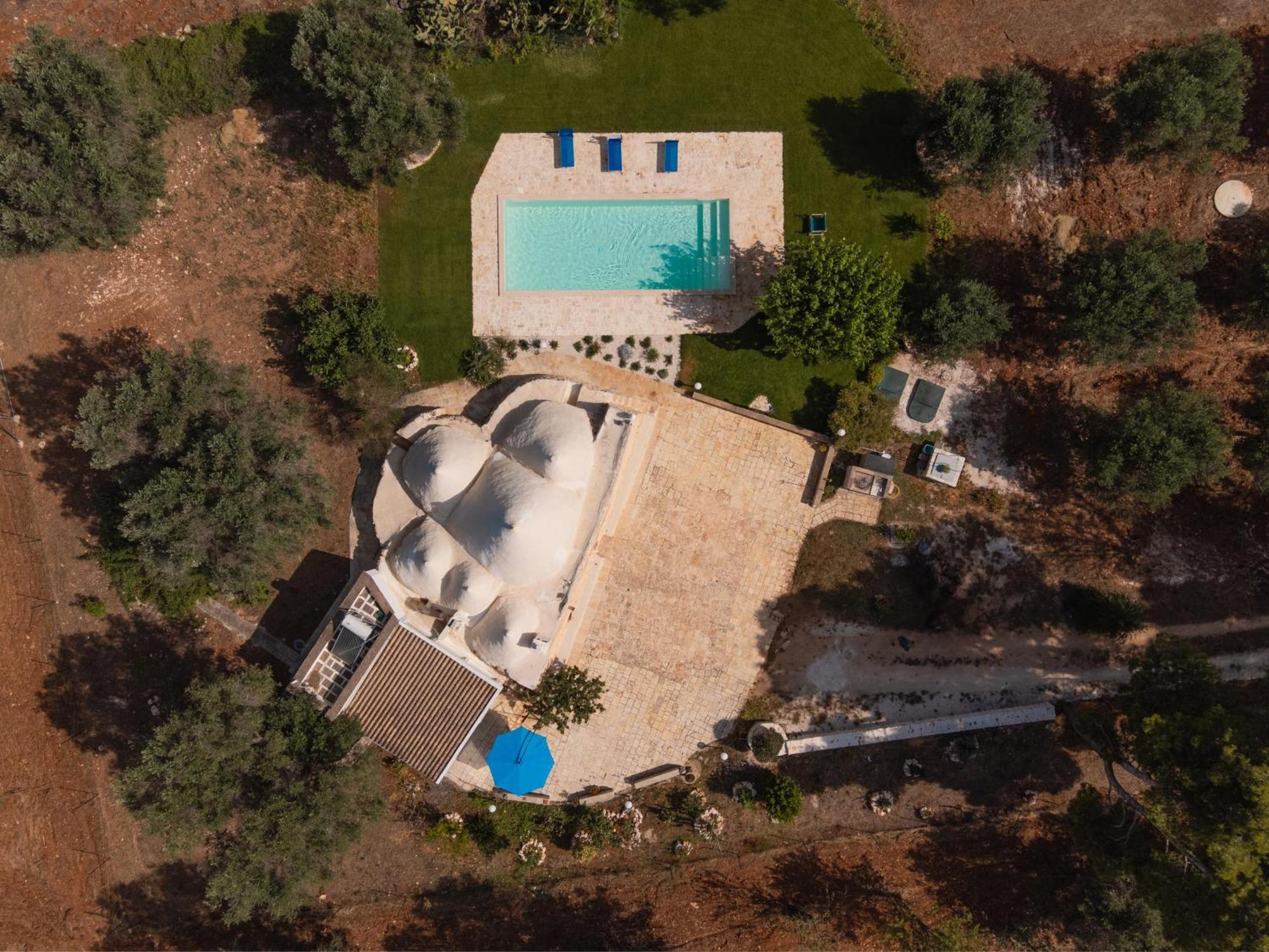 Trullo Tarantini Con Piscina Privata Apartment Latiano Exterior photo
