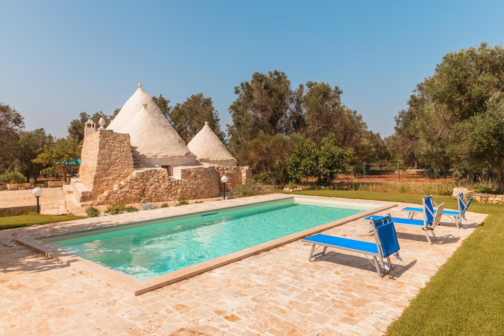 Trullo Tarantini Con Piscina Privata Apartment Latiano Exterior photo