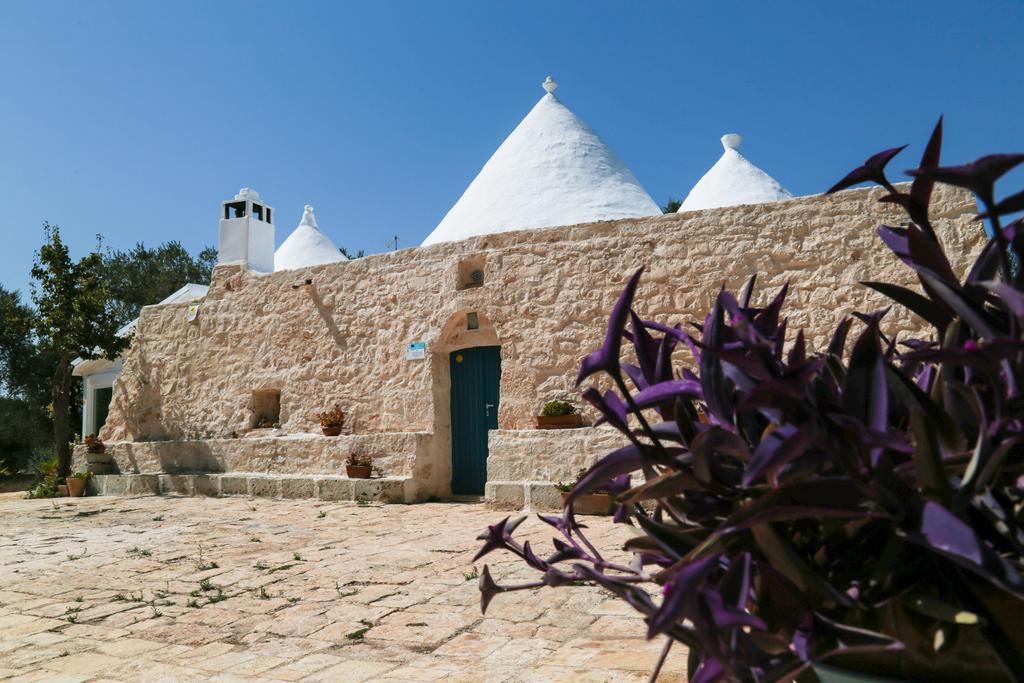 Trullo Tarantini Con Piscina Privata Apartment Latiano Exterior photo